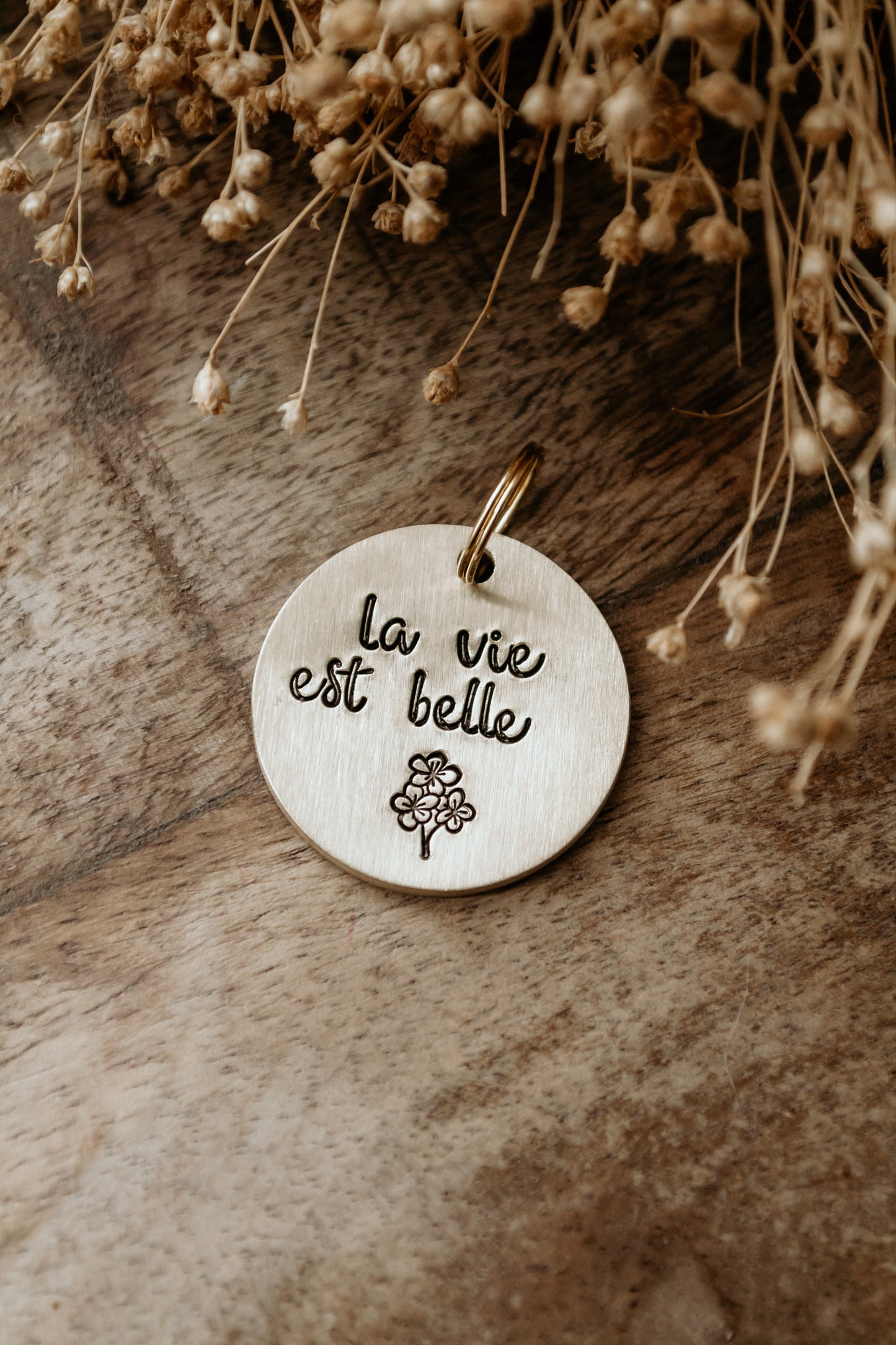 Porte-clé "la vie est belle" - sous le sable design - grisbleu