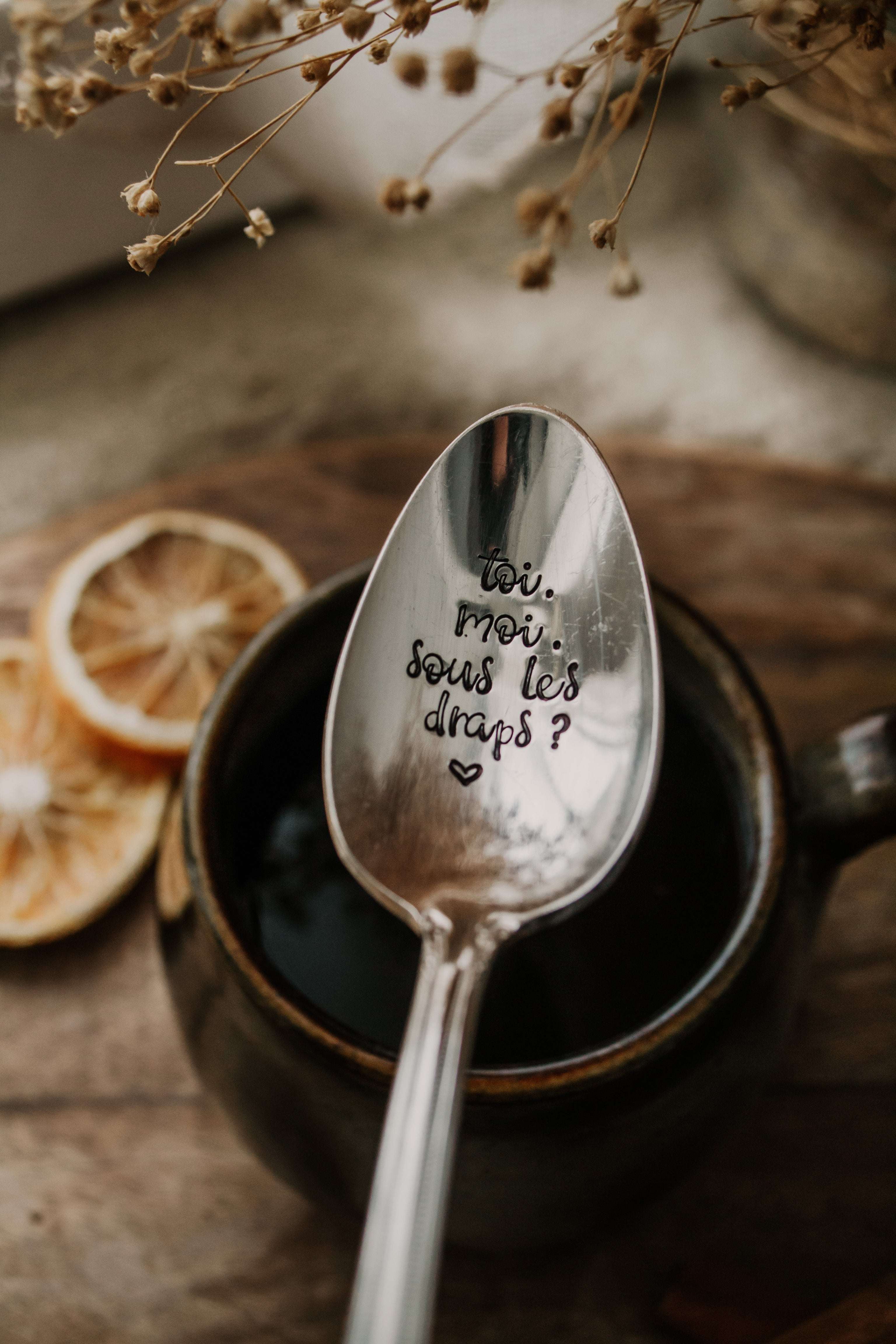 Cuillère "toi, moi, sous les draps ?" - sous le sable design - grisbleu