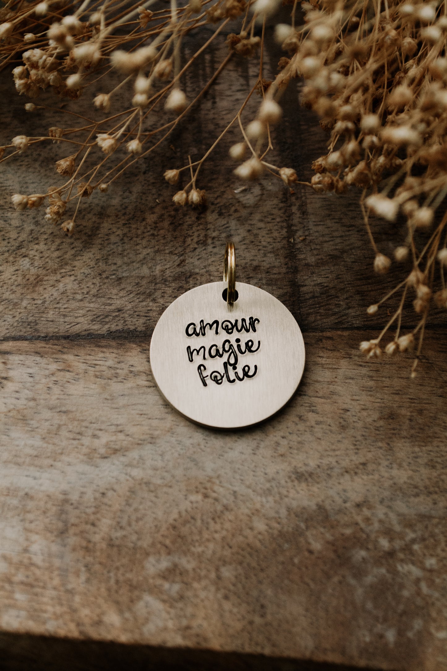 Porte-clé "amour magie folie" - sous le sable design - grisbleu