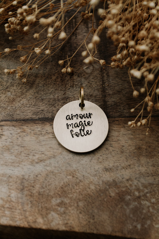 Porte-clé "amour magie folie" - sous le sable design - grisbleu