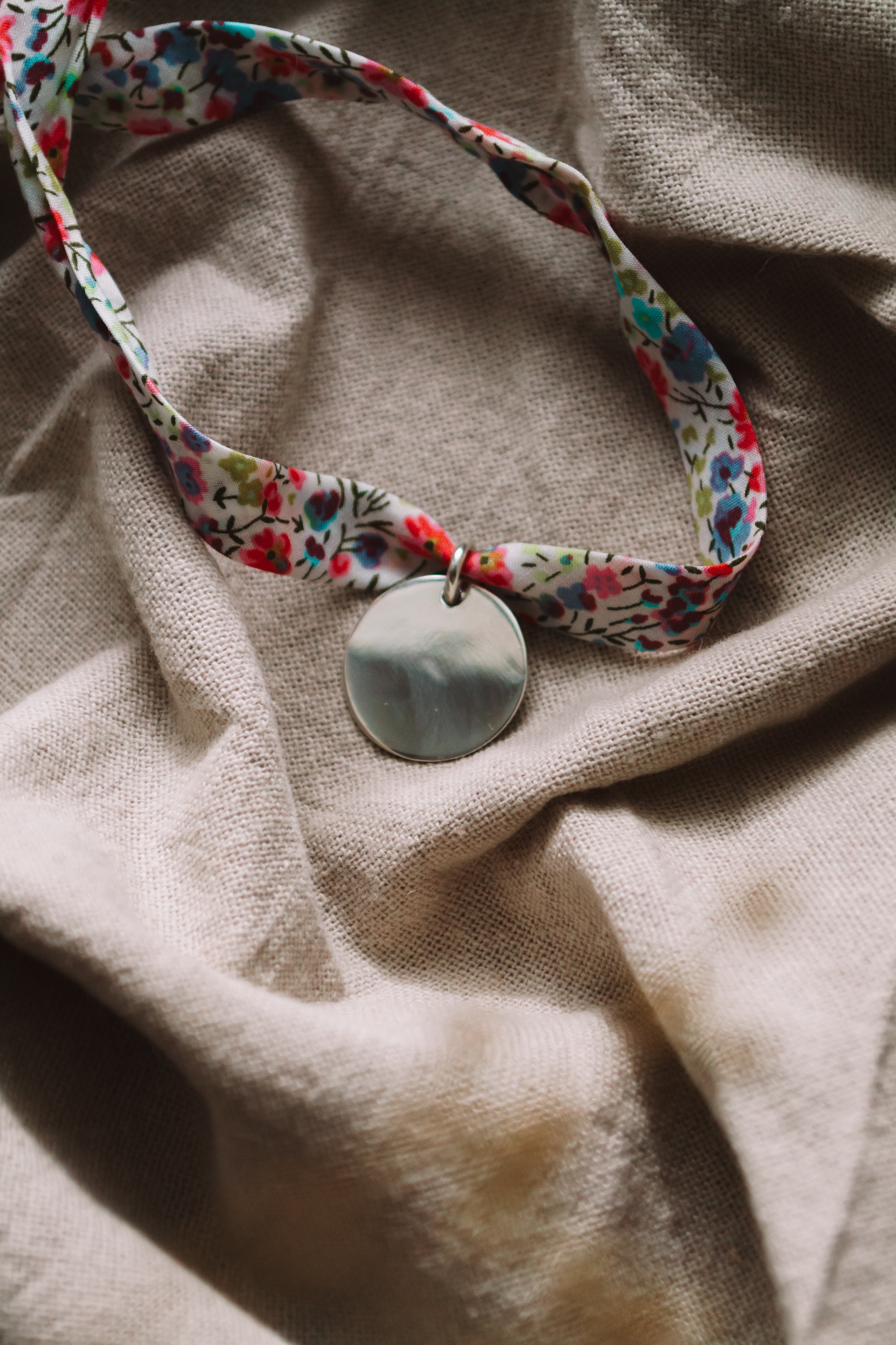 Bracelet "Au Creux du Cœur" - sous le sable design - grisbleu