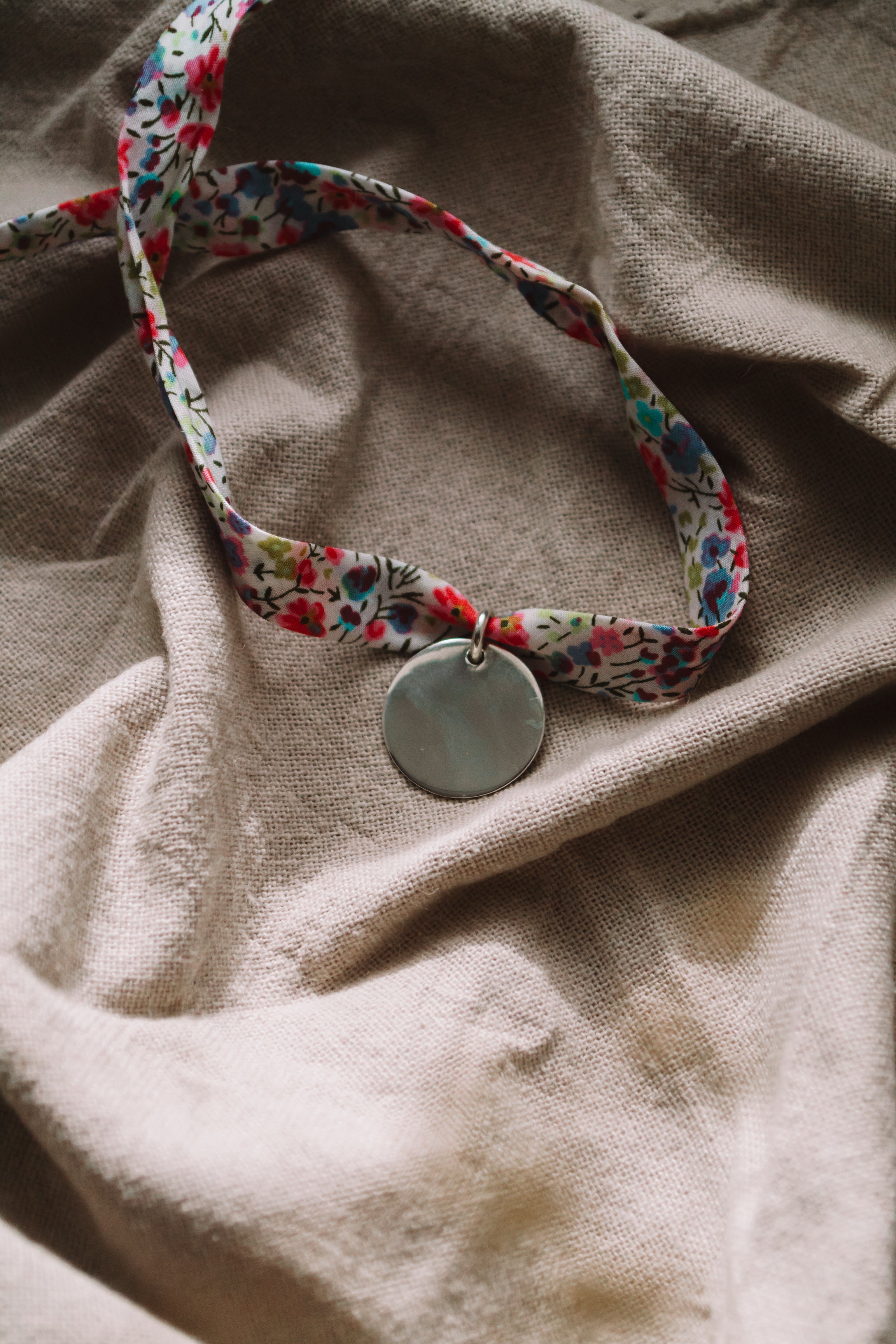 Bracelet "Au Creux du Cœur" - sous le sable design - grisbleu