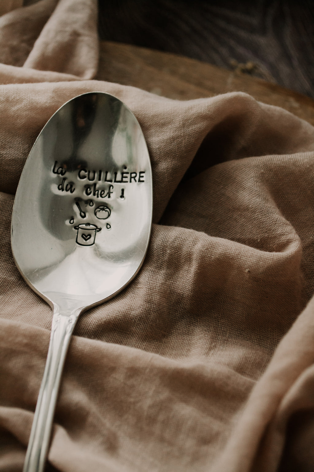 Grande cuillère à servir " la cuillère du chef" - sous le sable design - grisbleu
