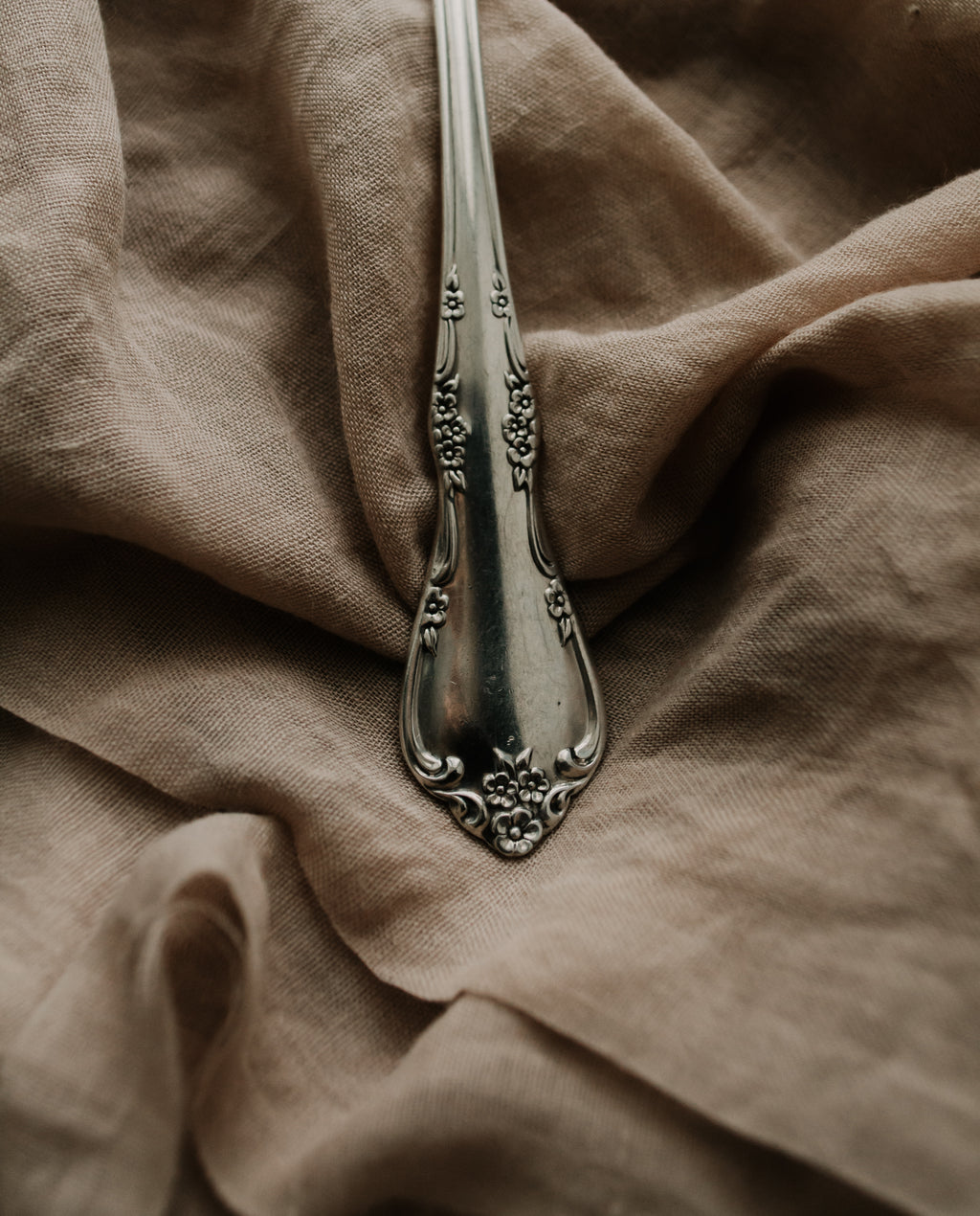 Manche de cuillère à servir   - sous le sable design 