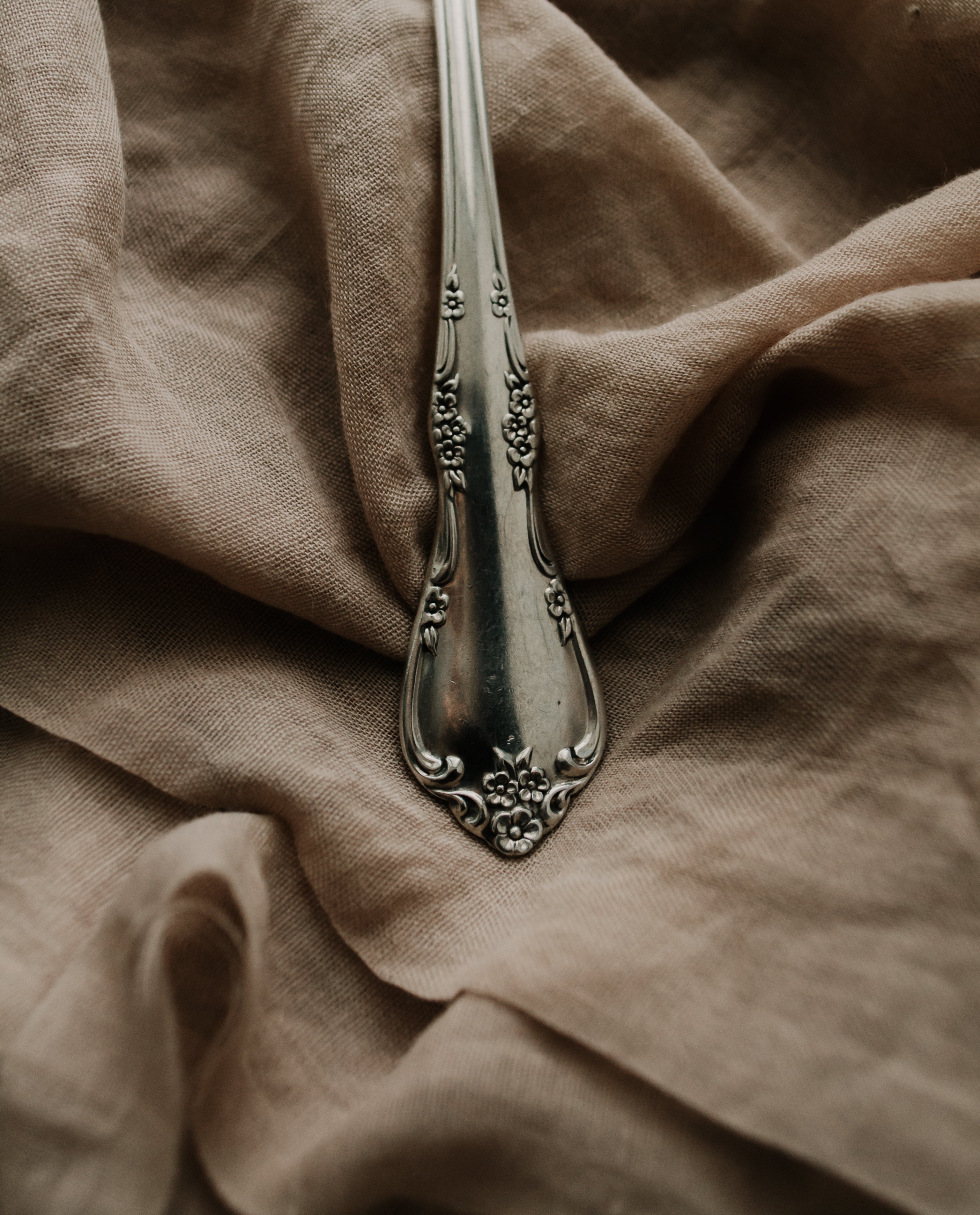 Manche de cuillère à servir   - sous le sable design 