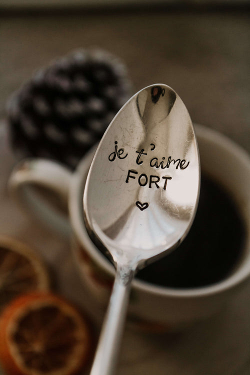Cuillère "je t'aime FORT" - sous le sable design - grisbleu