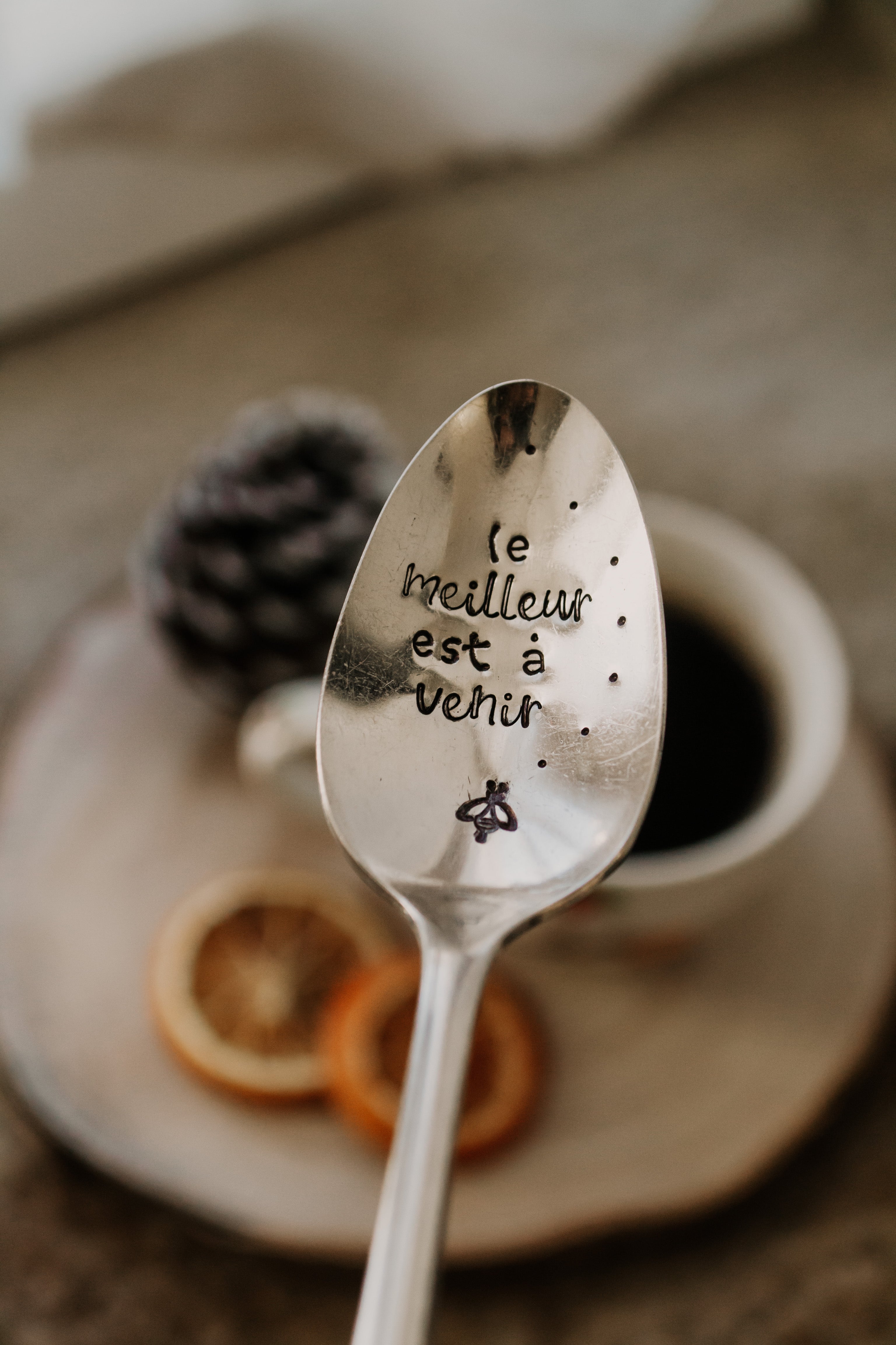 Cuillère à café - Le meilleur est à venir - sous le sable design - grisbleu