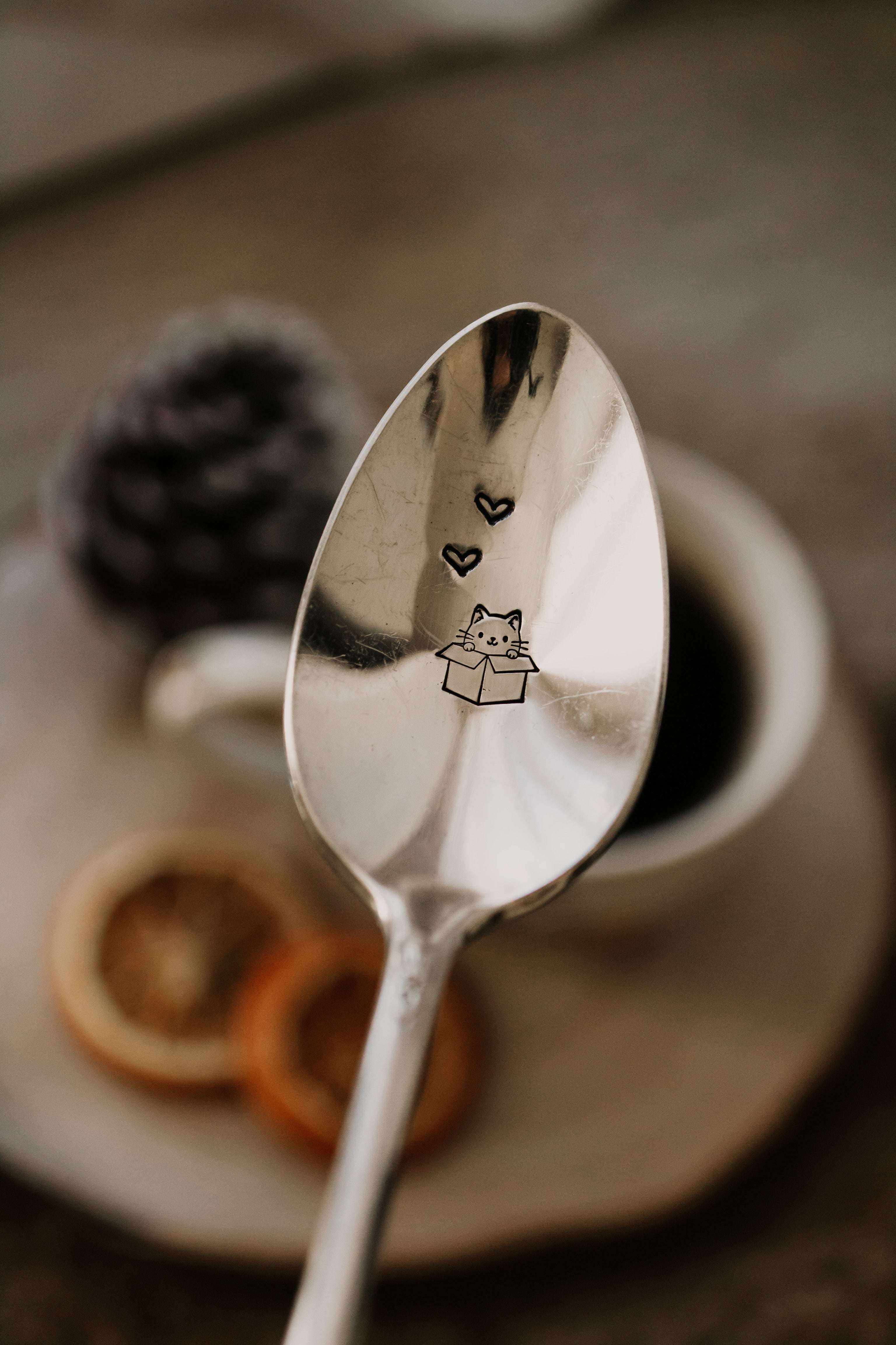 Cuillère "petit chat" - sous le sable design - grisbleu