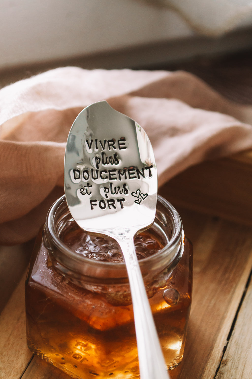 Cuillère atypique "vivre plus doucement et plus fort" - sous le sable design - grisbleu