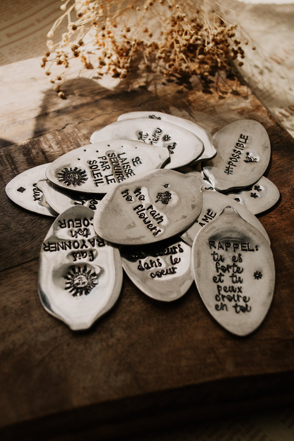 Douce pensée "où le vent me mène" - sous le sable design - grisbleu