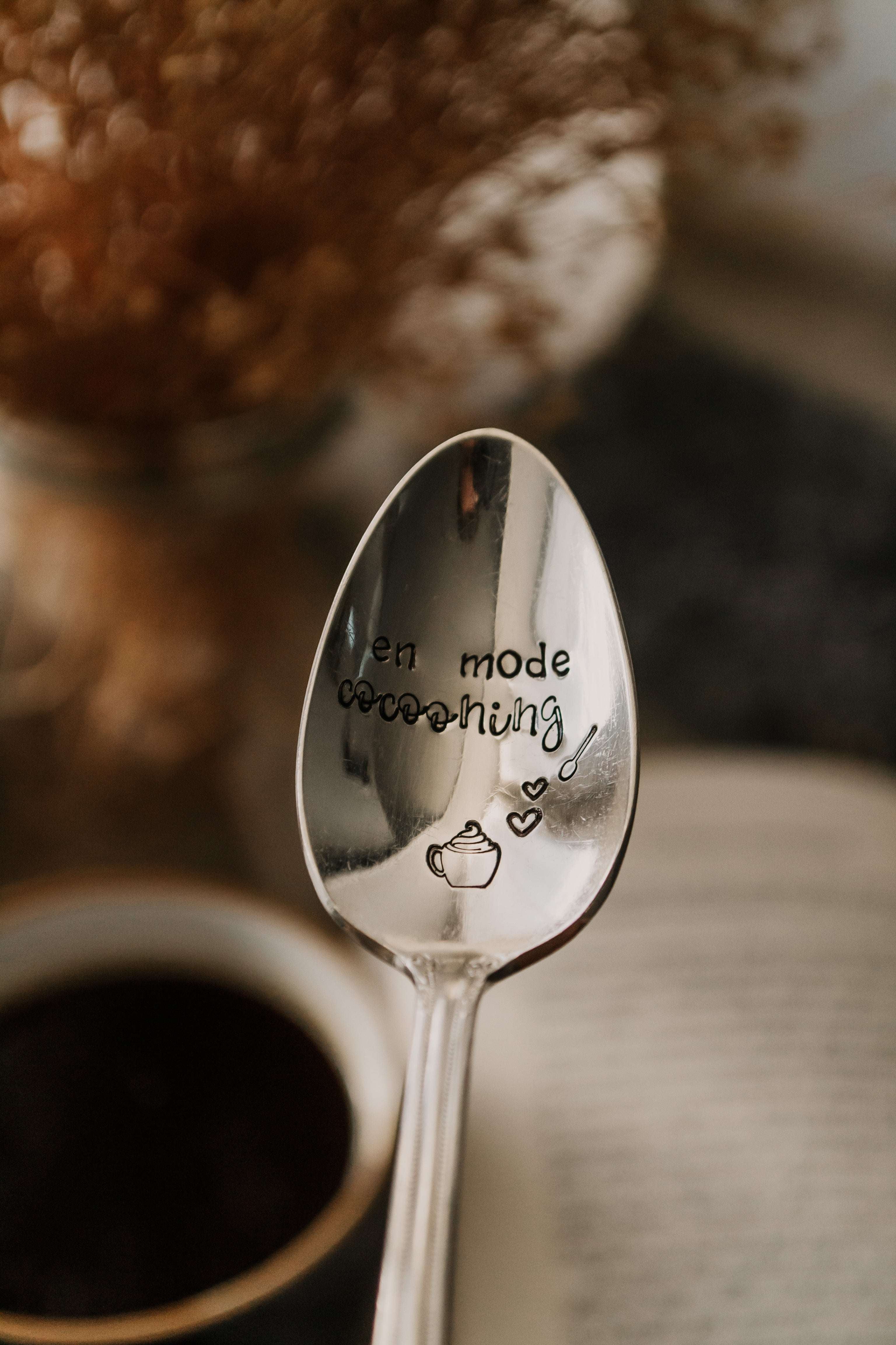 Cuillère "en mode cocooning" - sous le sable design - grisbleu