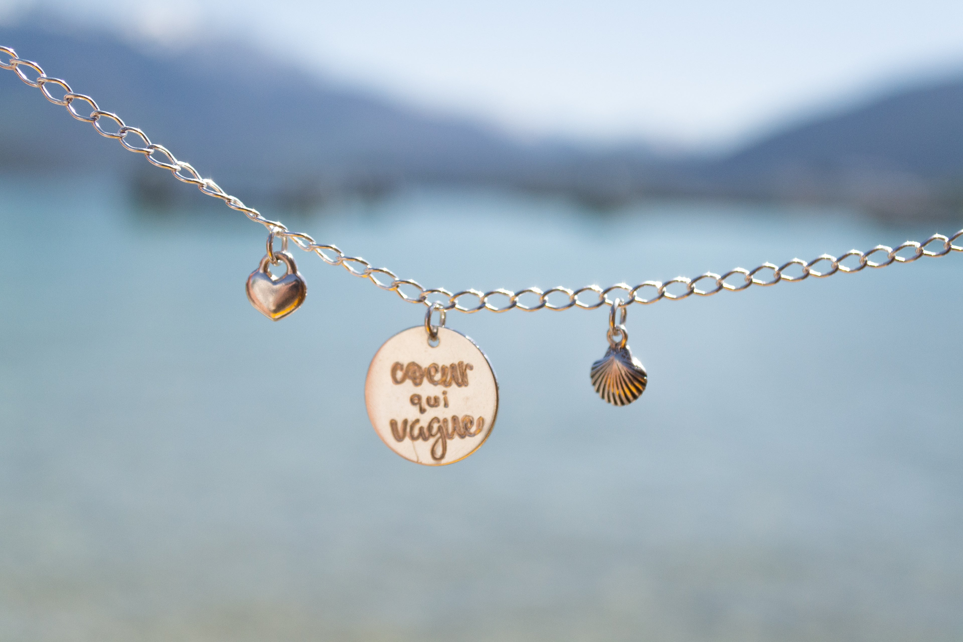 Bracelet  « coeur qui vague » - sous le sable design - grisbleu