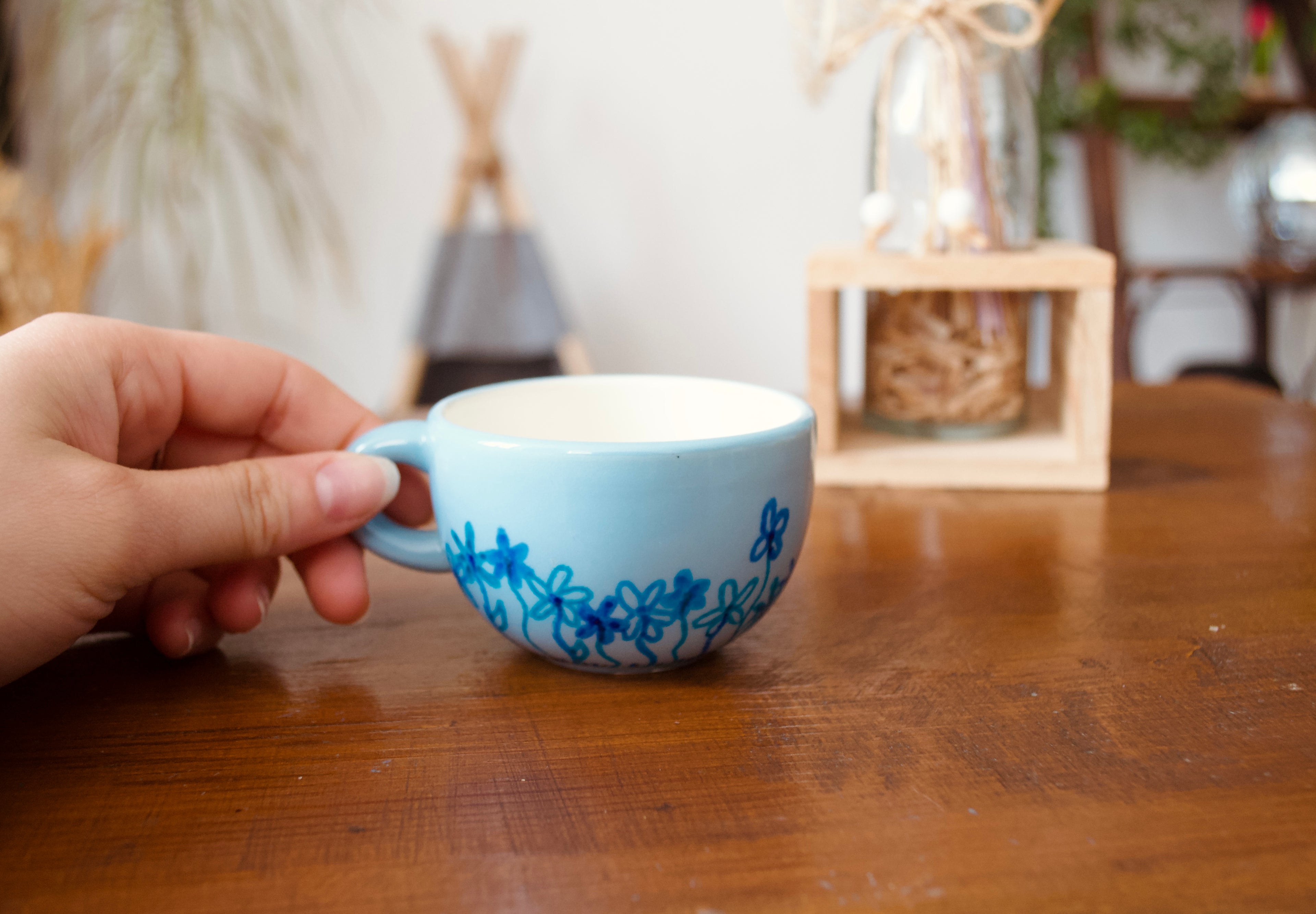 Petite tasse "fleurs fragiles"