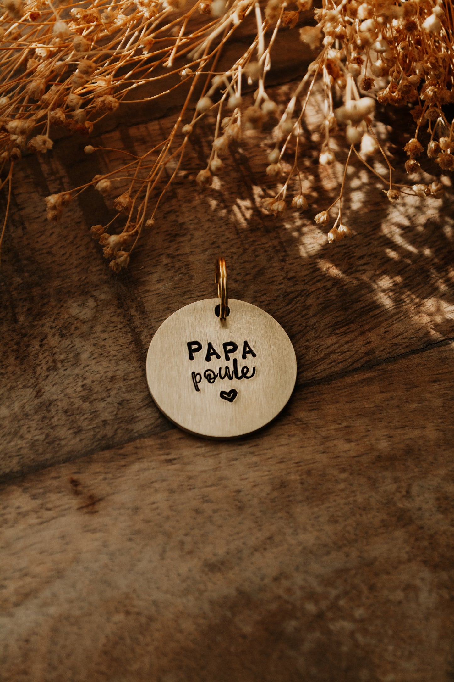 Porte-clé "PAPA poule" - sous le sable design - grisbleu
