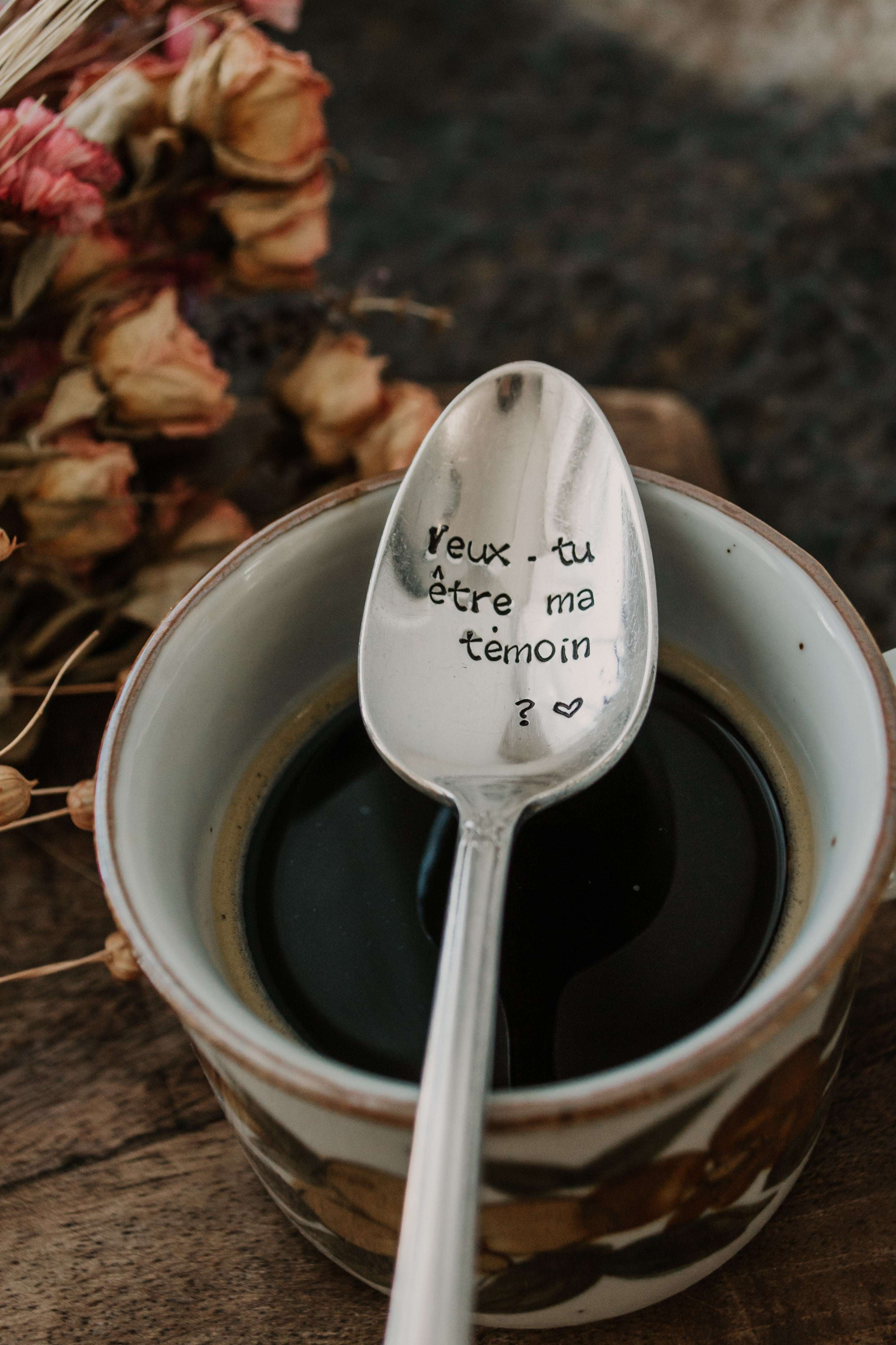 Cuillère "Veux - tu être ma témoin ?" - sous le sable design - grisbleu