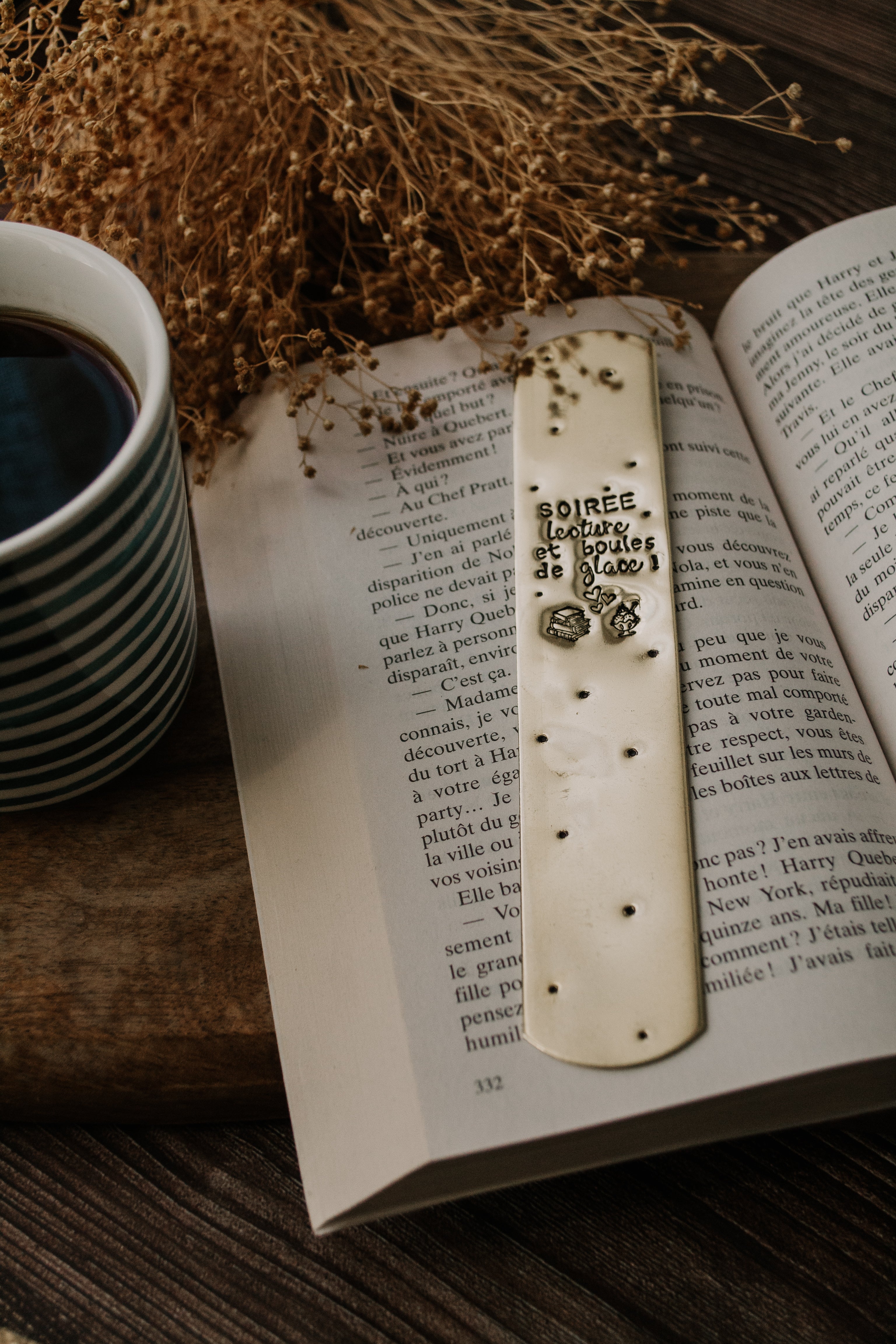 Marque-page "SOIREE lecture et boules de glace !" - sous le sable design - grisbleu