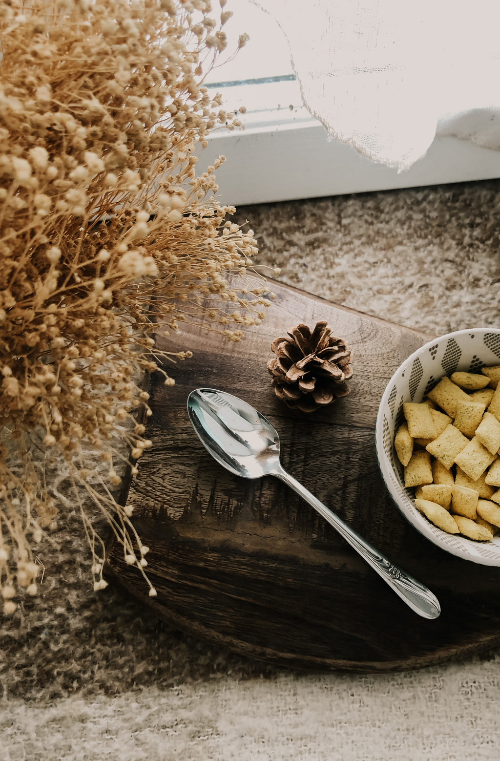 Personnalisation de cuillère à soupe fleurie - sous le sable design - grisbleu