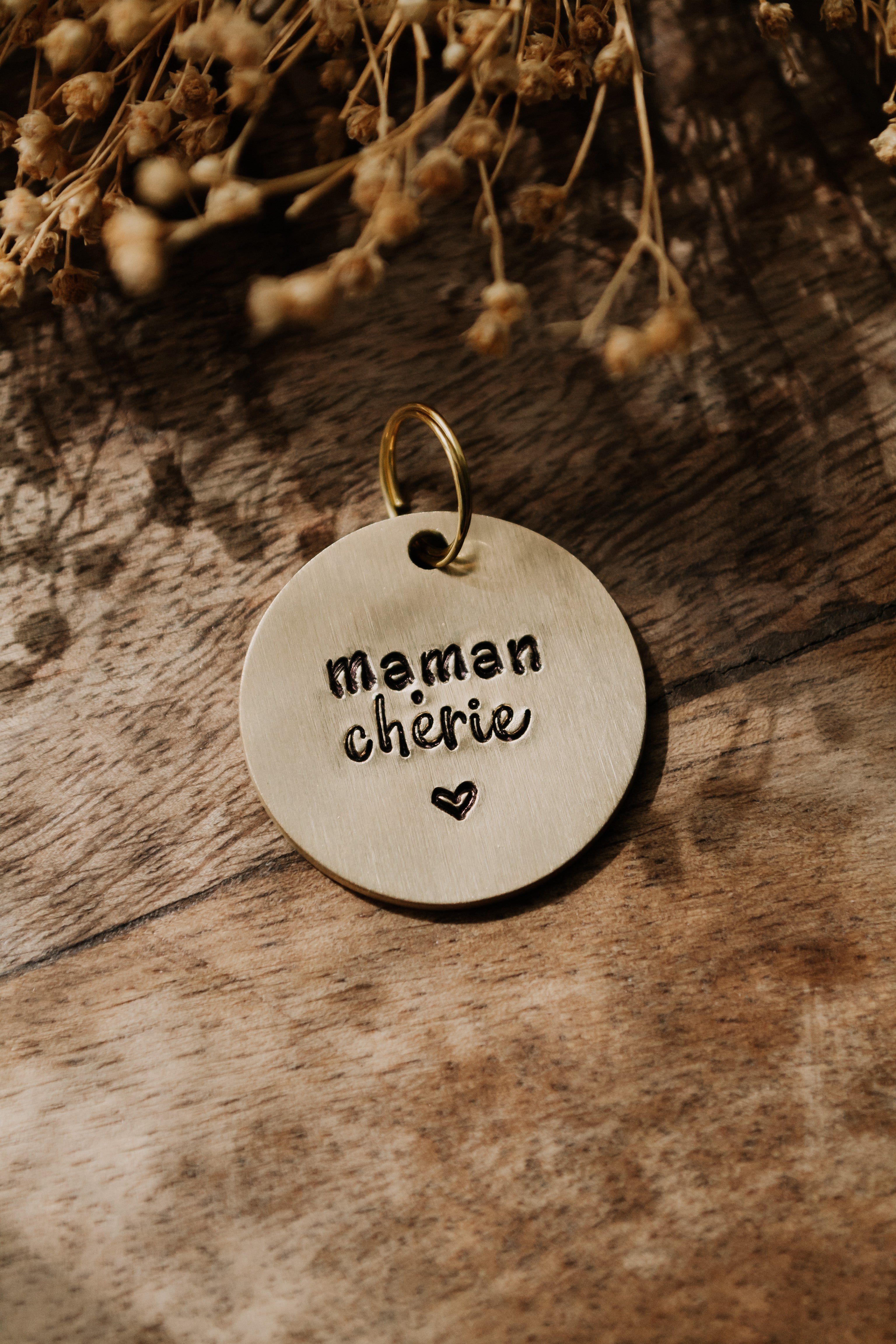 Porte-clé "maman chérie" - sous le sable design - grisbleu