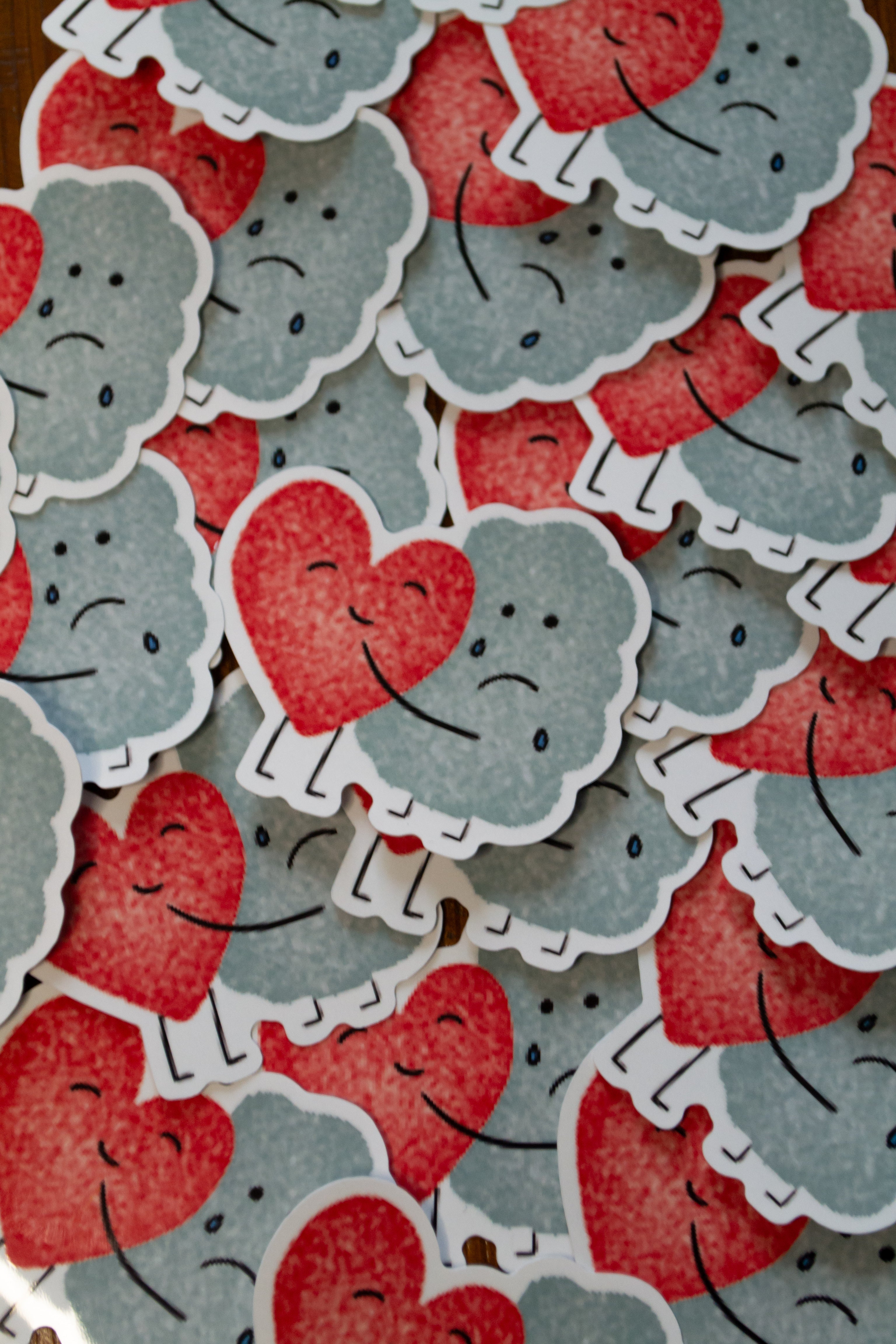 Autocollant coeur qui console un nuage - grisbleu 